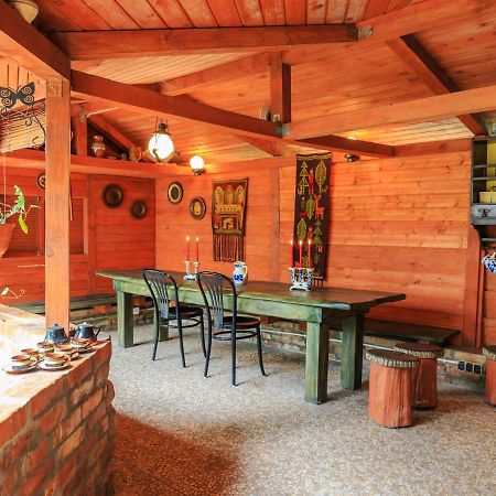 Lovely Apartment In Rusko With Pool Garden Дарлово Экстерьер фото